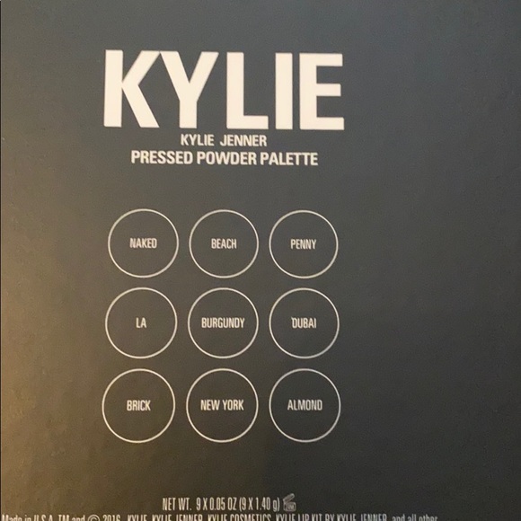 The Burgundy Palette - Picture 4 of 8